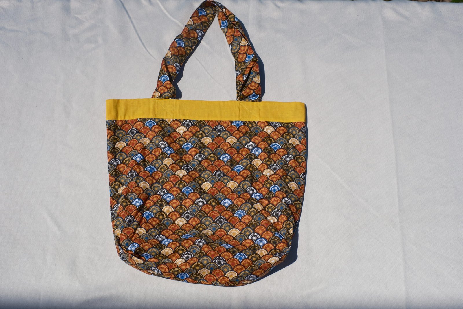 🧵 Tote Bag L — Votre allié du quotidien